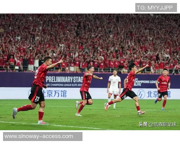 亚冠激战广岛对阵恒大全力争胜展现亚洲足球魅力
